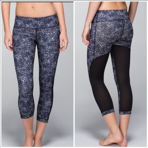 🌟Lululemon Journey Crop size 4